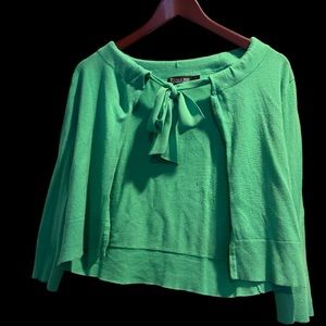 Short cardigan with bow tie